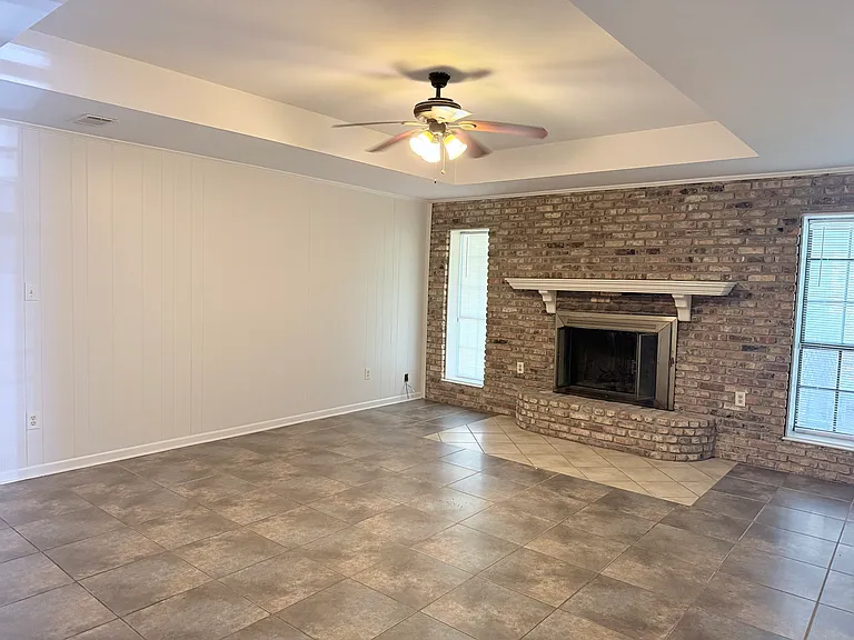 2912 Lancelot Dr — Photo 6