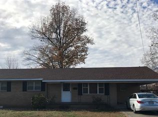 1815 Thomas St, Poplar Bluff, MO 63901