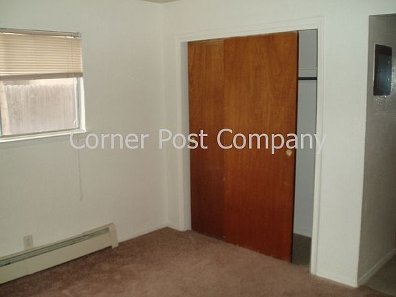 4th image of 911 Alvarado Dr SE APT 5