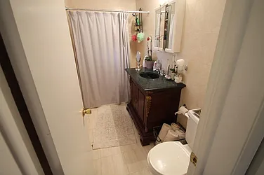 Rented by Space Marketing Shop