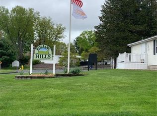 2 Hillpond Dr, Mansfield, CT 06268