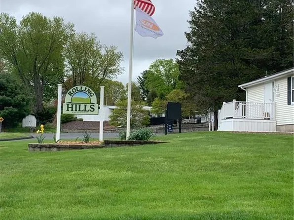 2 Hillpond Drive, Mansfield, CT 06268