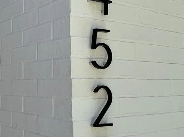 4525 Greenbush Ave, Sherman Oaks, CA 91423