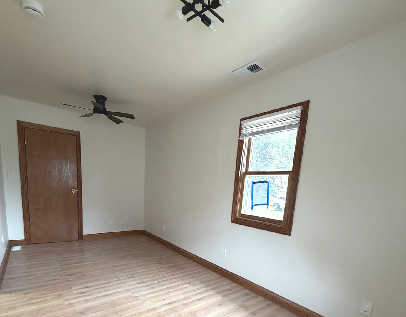 2 bed, 1178 sqft, $1,200 — Photo 2