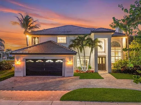 1108 NW 180th Ave, Pembroke Pines, FL 33029
