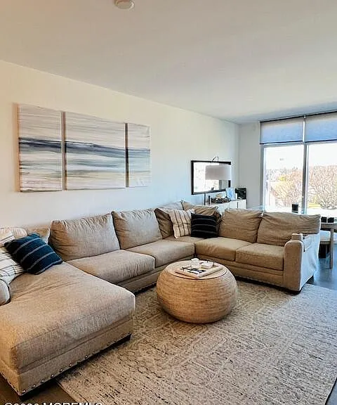 30 Melrose Ter #221 — Photo 11