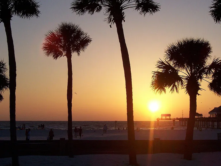 The Famous Gorgeous Clearwater Beach Gulf Coast Sunsets - less than 2 miles to the Clearwater Pier.