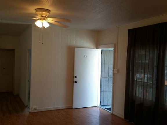 Living Room/Front door/Kitchen