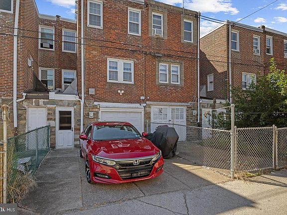 4th image of 3223 Longshore Ave