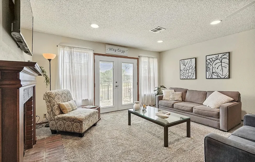 2 bed, 1127 sqft, $1,150 — Photo 4