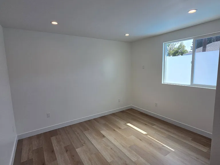 14929 Titus St #A — Photo 22