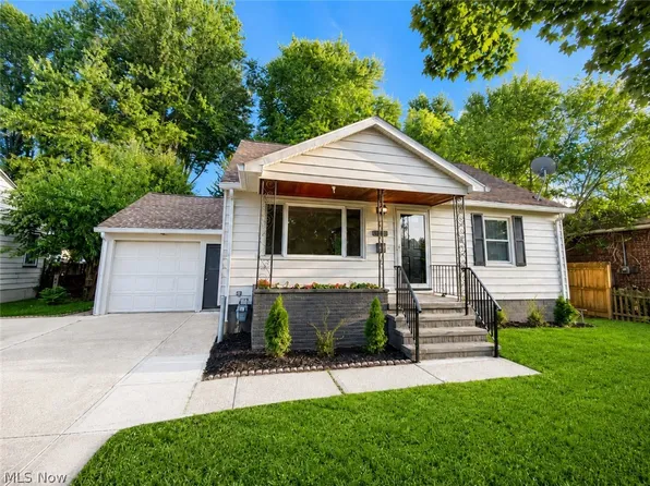 1155 Bell Ave, Elyria, OH 44035