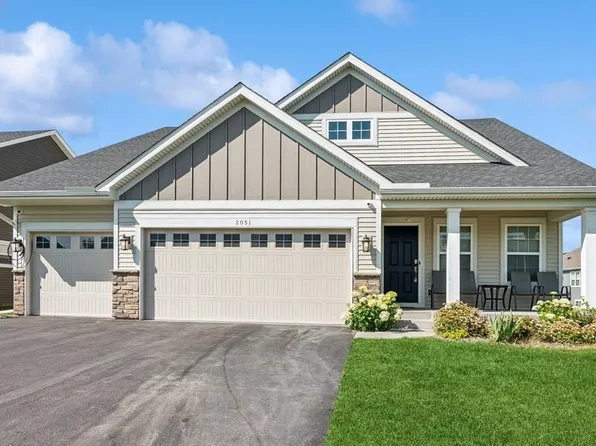 2051 Diamond Ln, Lino Lakes, MN 55038