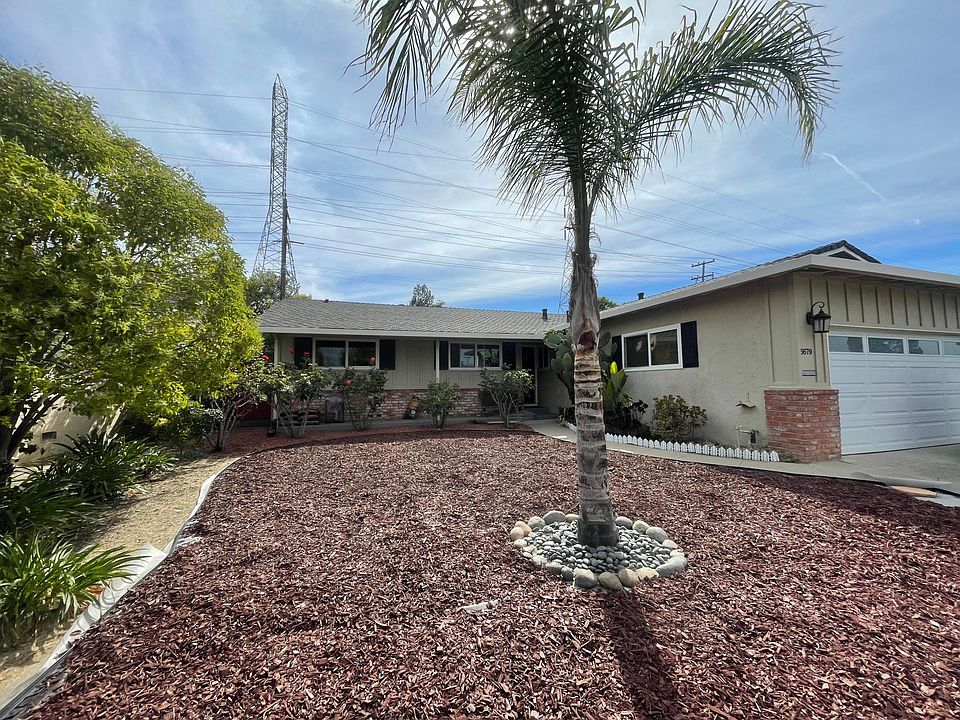 1st image of 5679 Park Manor Dr