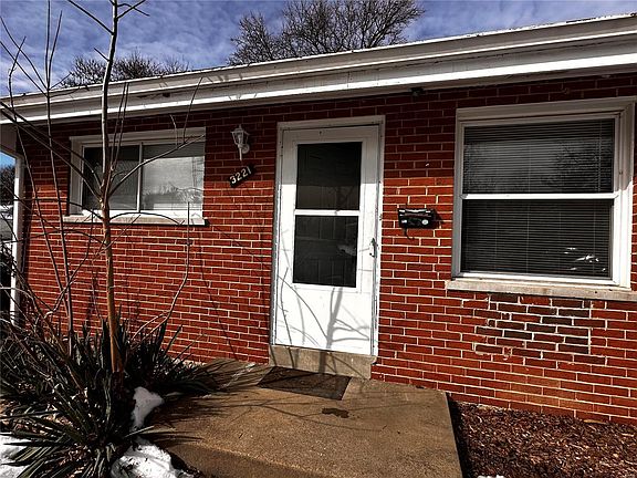 2nd image of 3221 Buder Ct