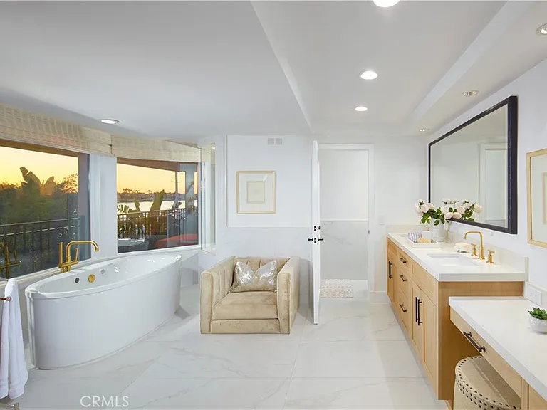 2572 Bayshore Dr — Photo 22