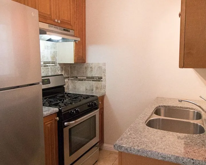Conveniently Close to the Beach & Bay From This 1 Bed/1 Bath in Mission Beach! — Photo 7