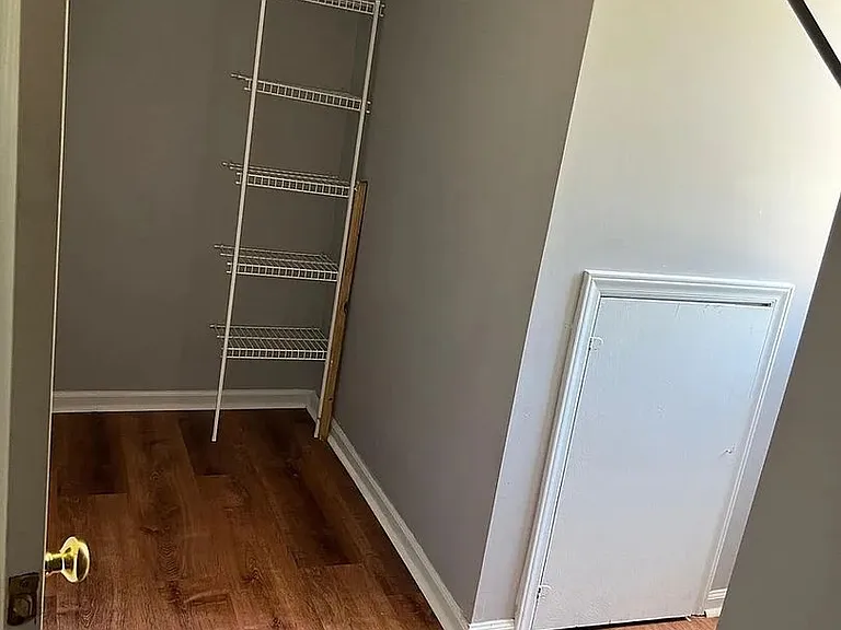 1307 Newfoundland Ct — Photo 18