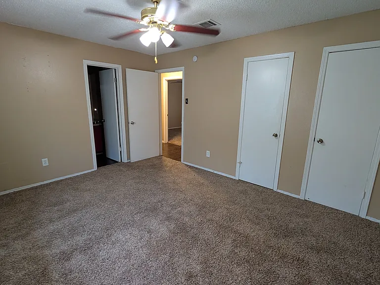 178 Martin Dr — Photo 9