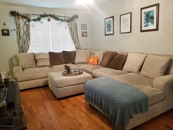 4th image of 112 Lighthouse Dr