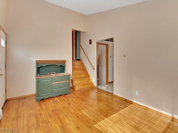4th image of 441 Hutchison Dr #443