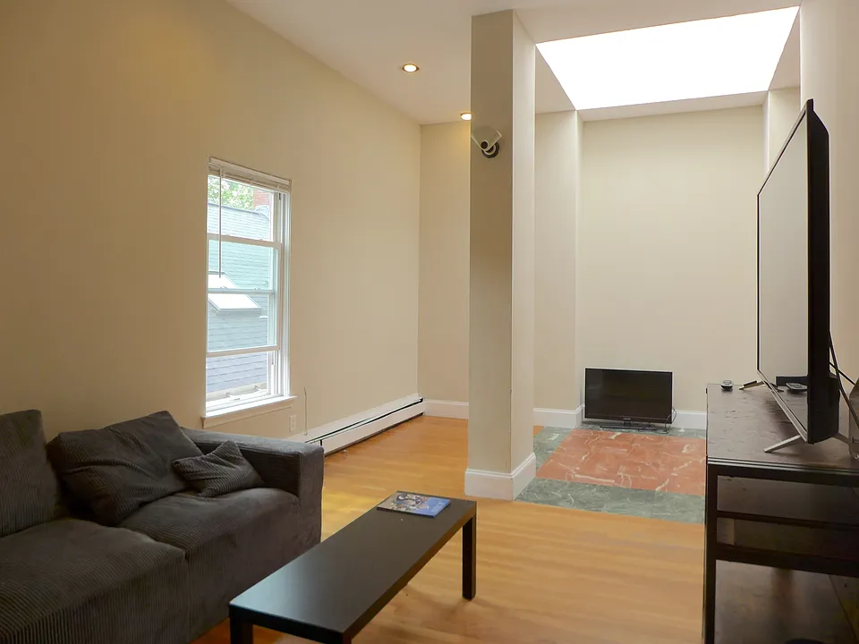 5 Brewer St
