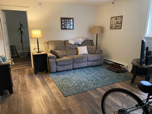 362 Eichybush Rd APT 4, Kinderhook, NY 12106