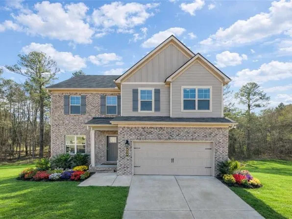 925 Lakehaven Ln, Loganville, GA 30052