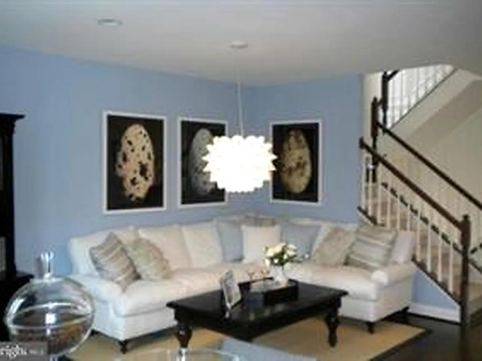3 bed, 3170 sqft, $3,095 — Photo 3
