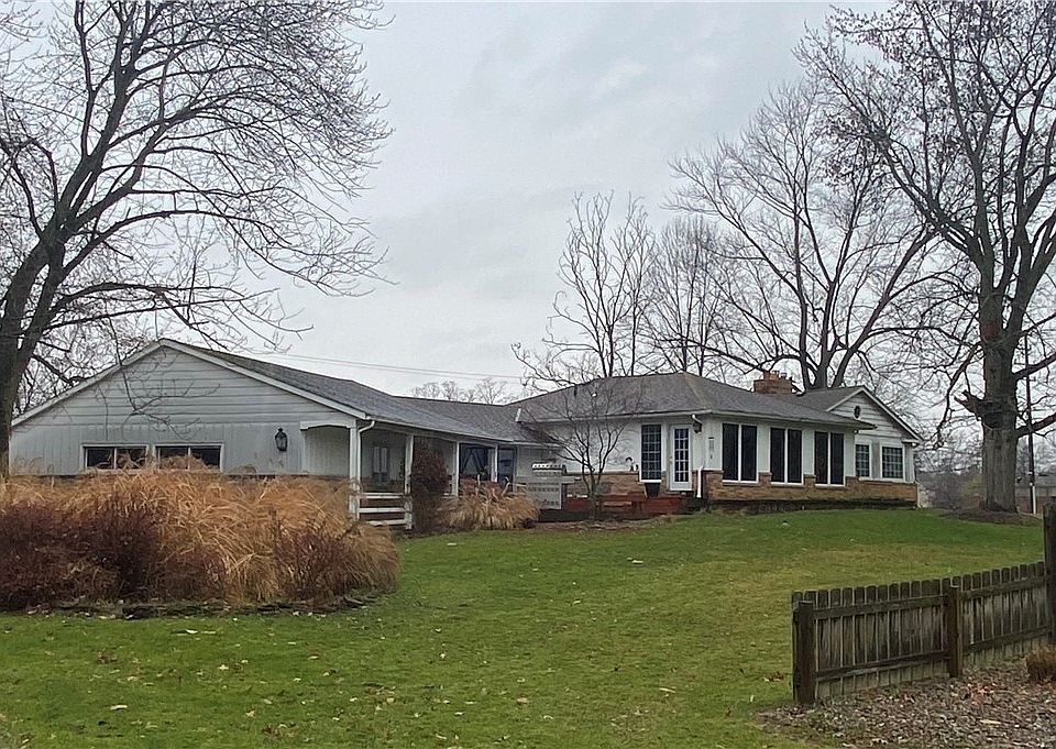 1st image of 7640 W Lake Dr