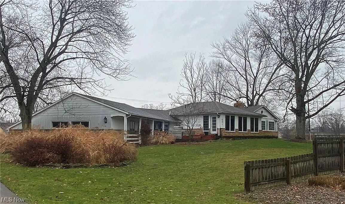 7640 W Lake Dr photo 1