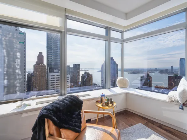 123 Washington Street image 4 of 8