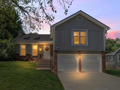 14124 S Cottonwood Dr, Olathe, KS, 66062