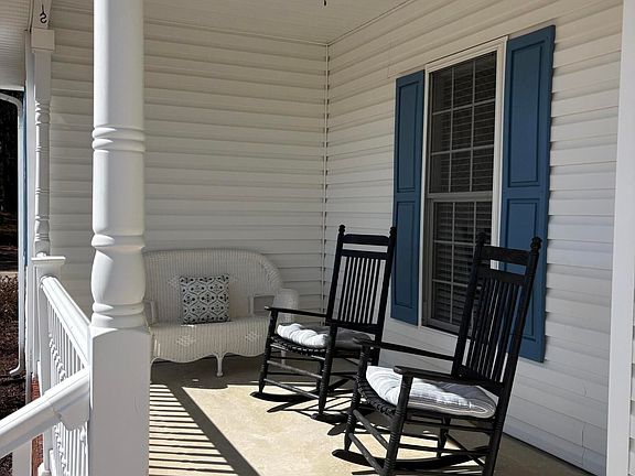 4th image of 113 Mayfield Pl