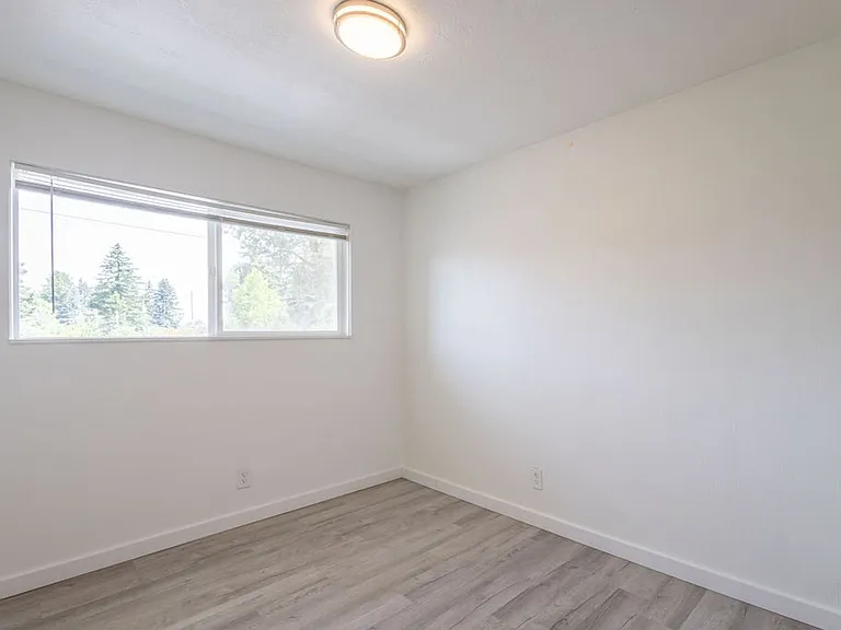 Edgemont Apartments — Photo 43