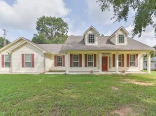 201 E Pine Ave, Coldspring, TX 77331