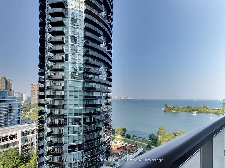 39 Annie Craig Dr #1608 — Photo 1