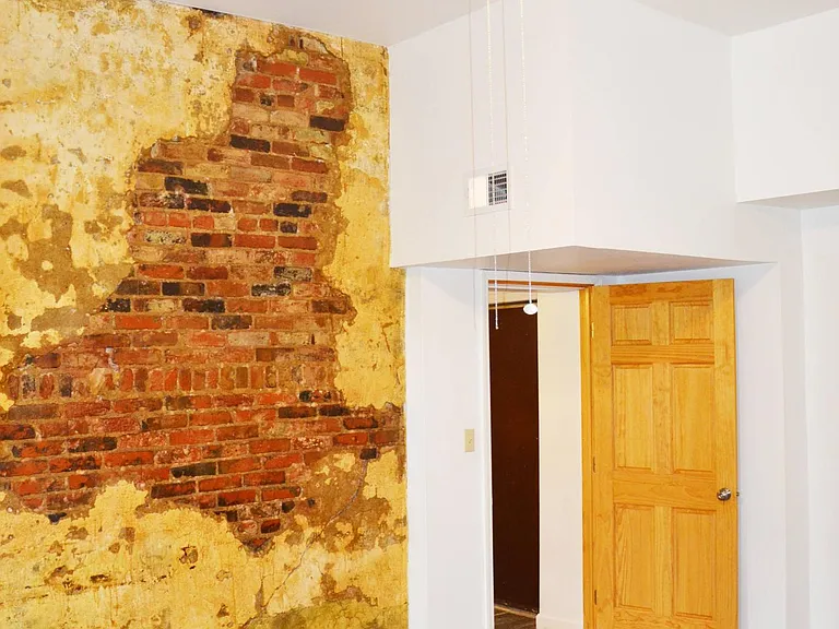221 Renner St #1 — Photo 1