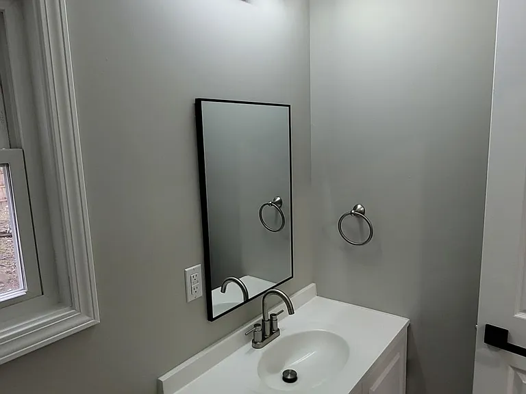 1351 E Mound St — Photo 3