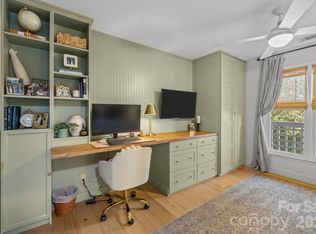 Queens Station, Charlotte, NC 28204