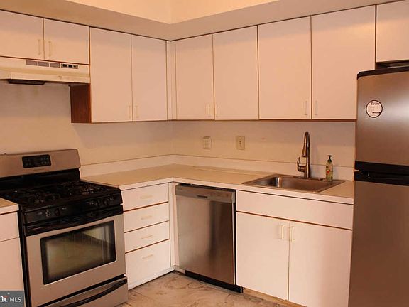 3rd image of 4427 Ernie Davis Cir