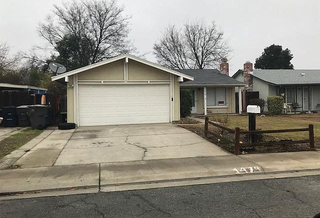 1st image of 1479 Birch Dr
