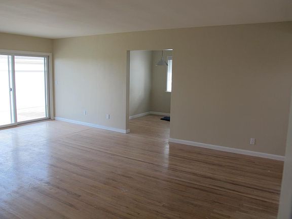 5th image of 22532 Linda Dr