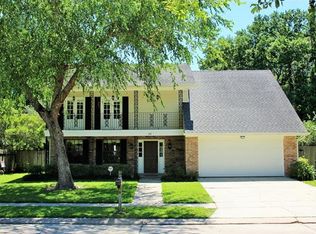 25 Doescher Dr, Harahan, LA 70123