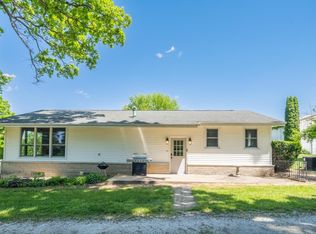 24077 Toboggan Ave, Hopedale, IL 61747