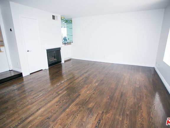 4th image of 5463 Newcastle Ave APT 3