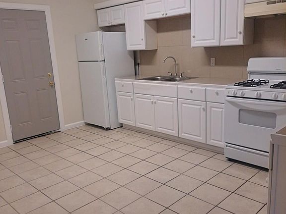 3rd image of 3357 Frick Rd APT 11