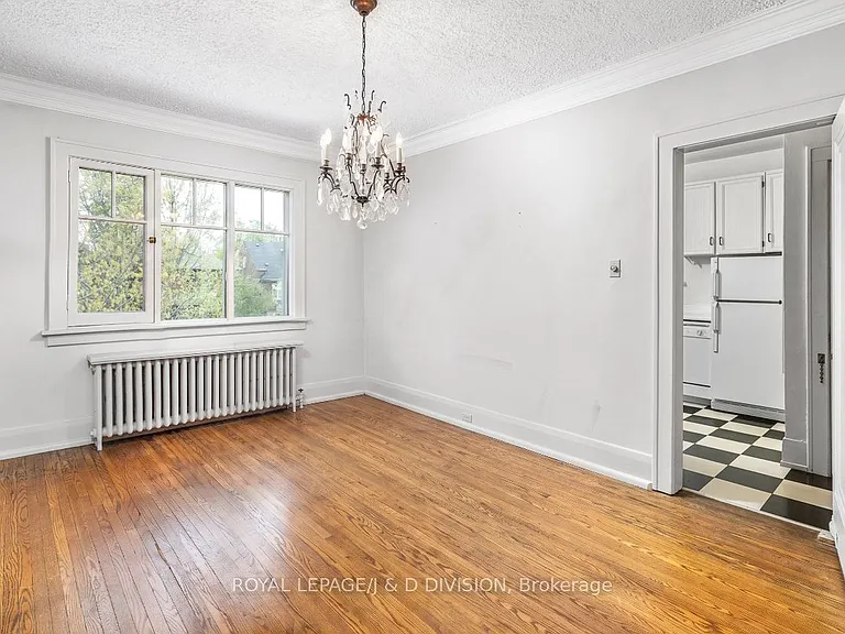 58 Lascelles Blvd — Photo 11
