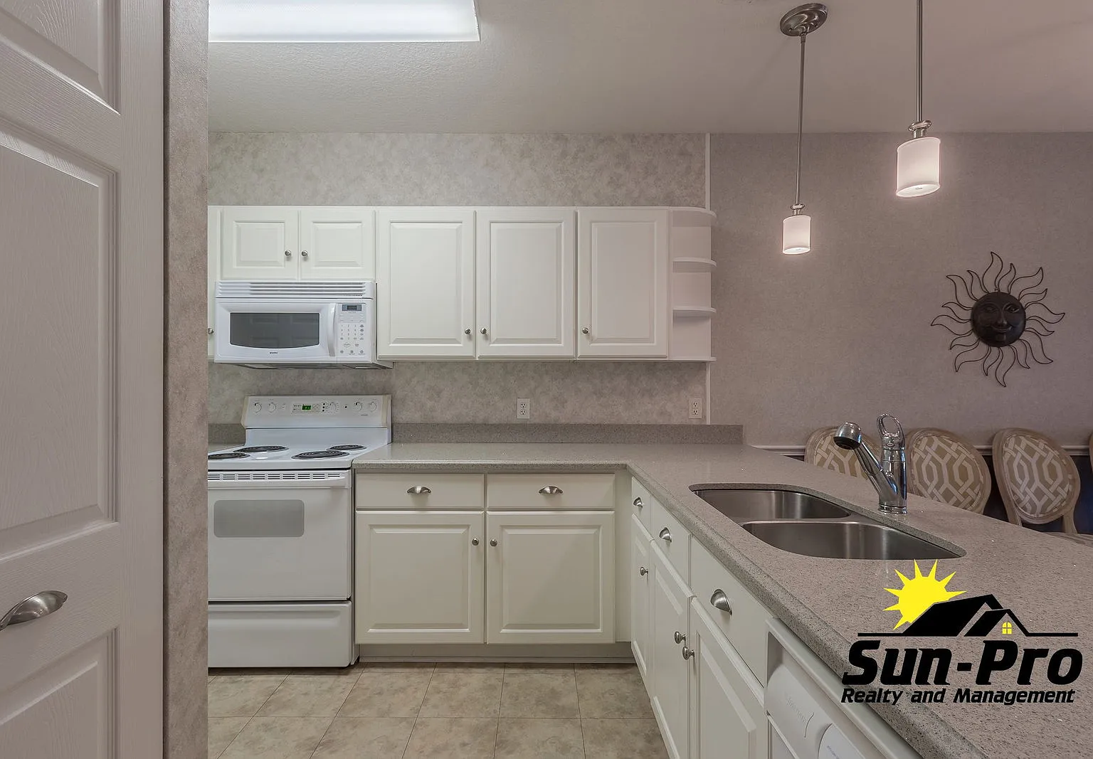 2 bed, 2.0 bath, 1066 sqft, $1,995 — Photo 4