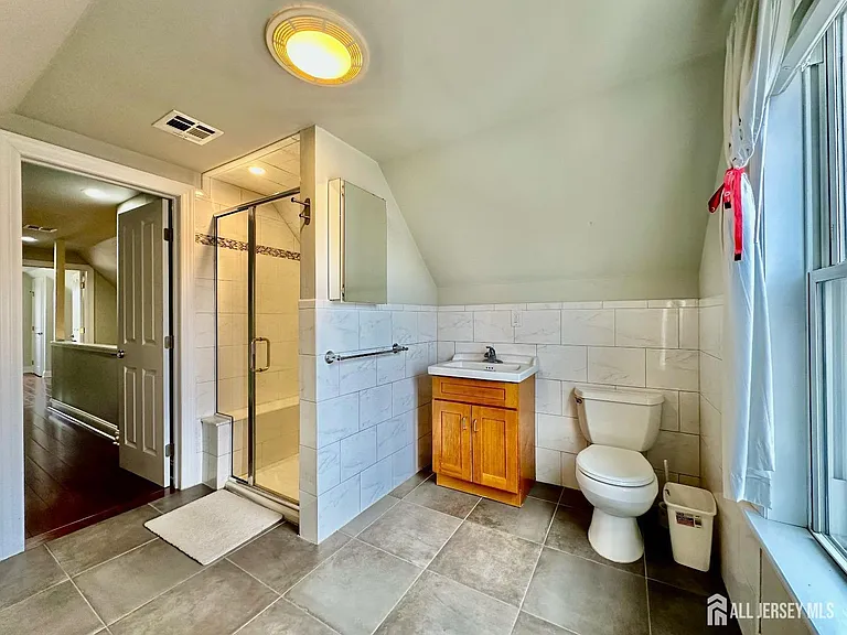 66 Atlantic St — Photo 24